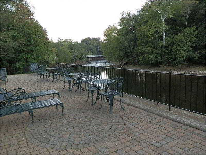 Best Western Plus The Inn & Suites At The Falls Poughkeepsie Eksteriør bilde