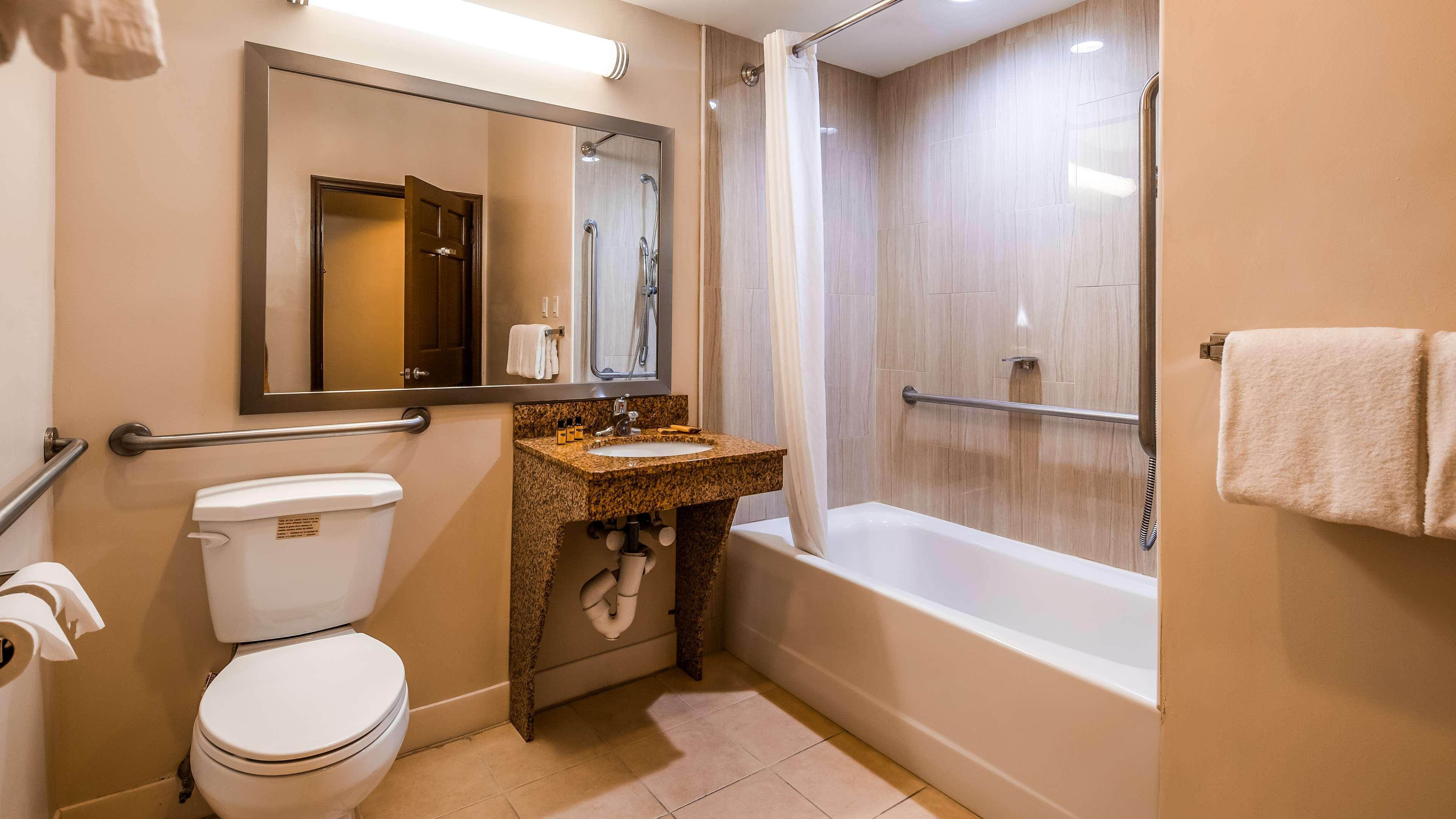 Best Western Plus The Inn & Suites At The Falls Poughkeepsie Eksteriør bilde