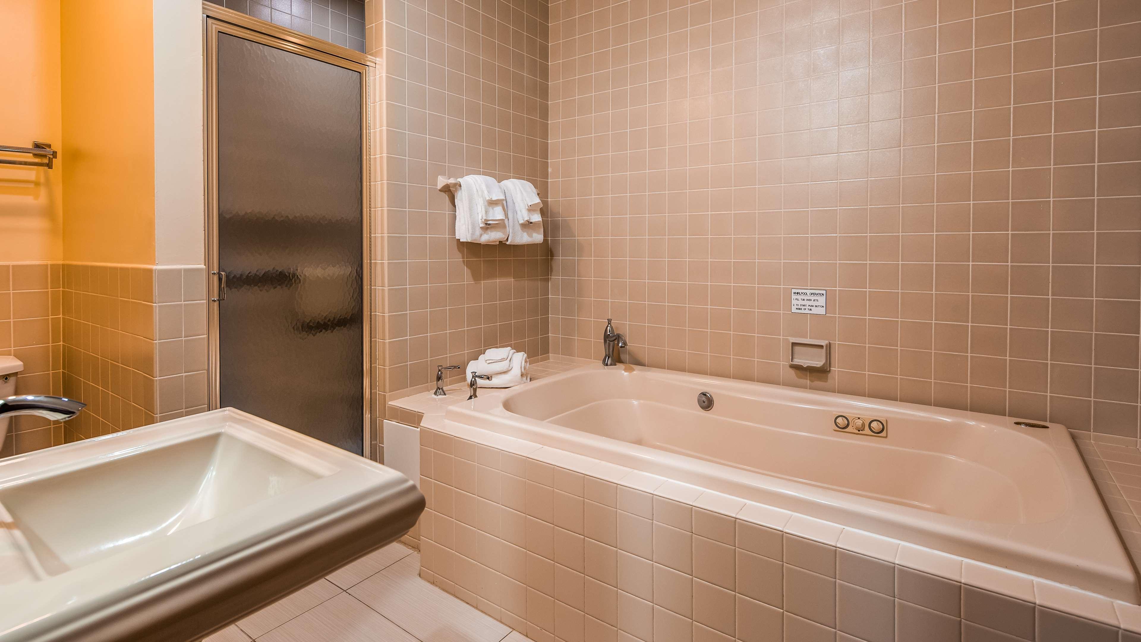 Best Western Plus The Inn & Suites At The Falls Poughkeepsie Eksteriør bilde
