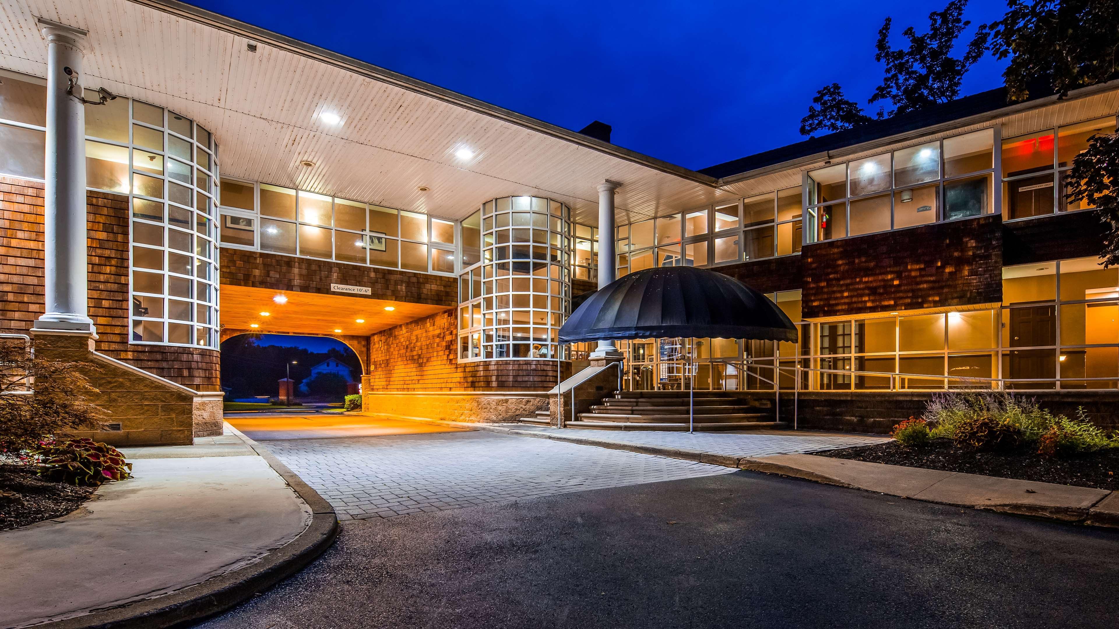 Best Western Plus The Inn & Suites At The Falls Poughkeepsie Eksteriør bilde