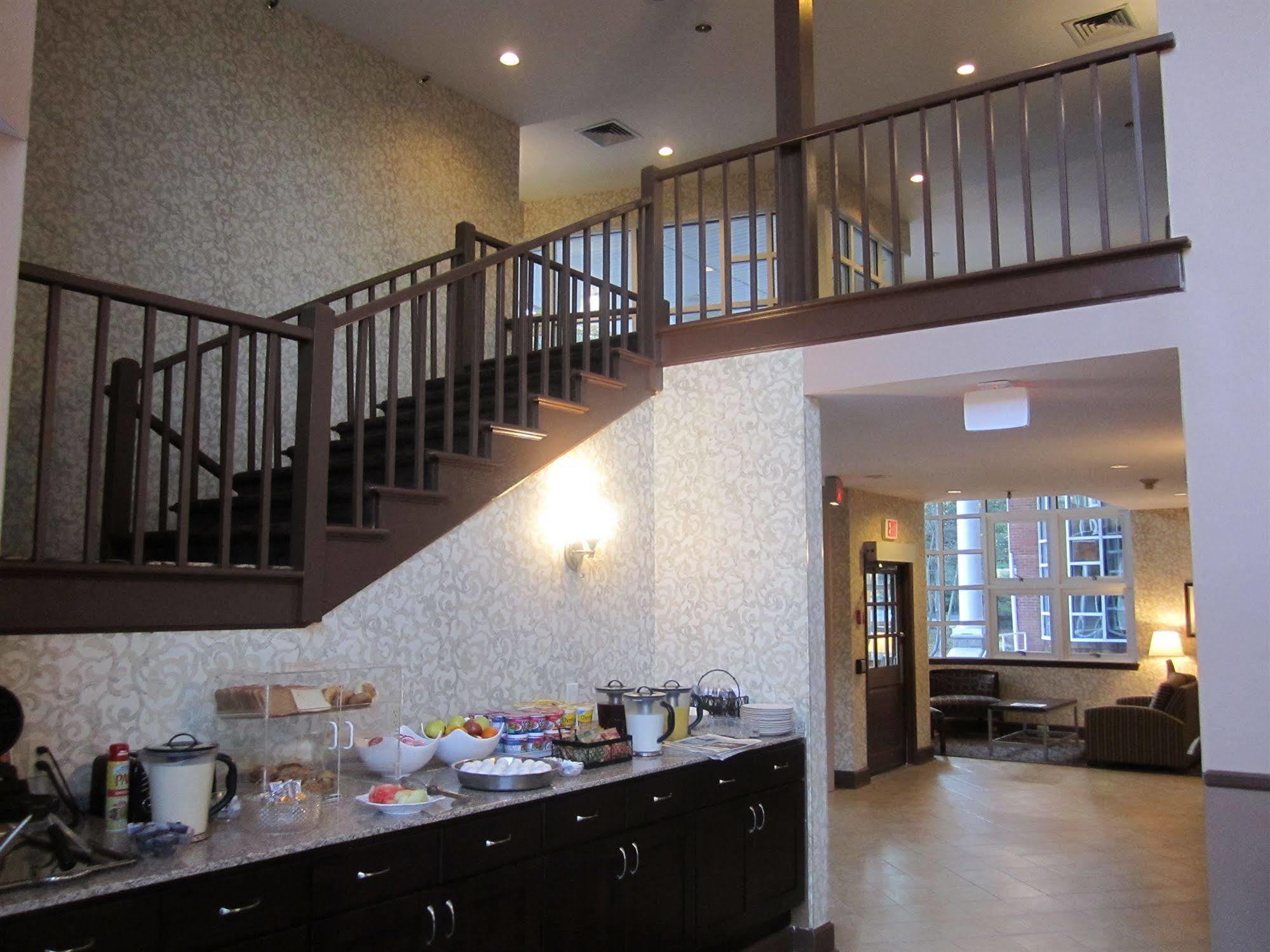 Best Western Plus The Inn & Suites At The Falls Poughkeepsie Eksteriør bilde