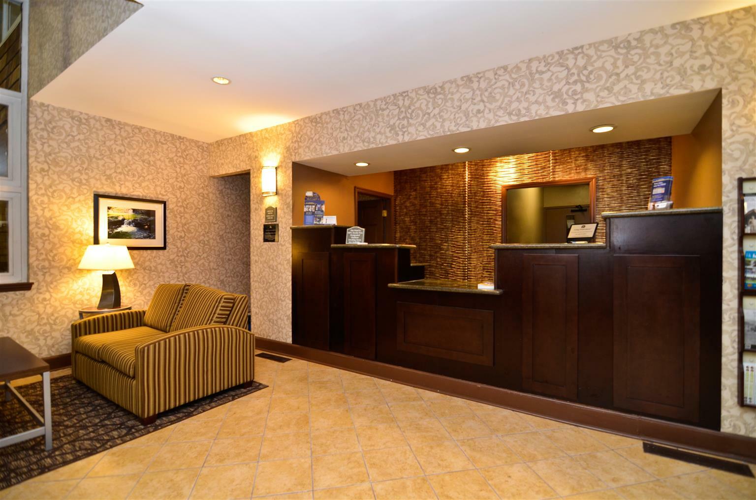 Best Western Plus The Inn & Suites At The Falls Poughkeepsie Eksteriør bilde
